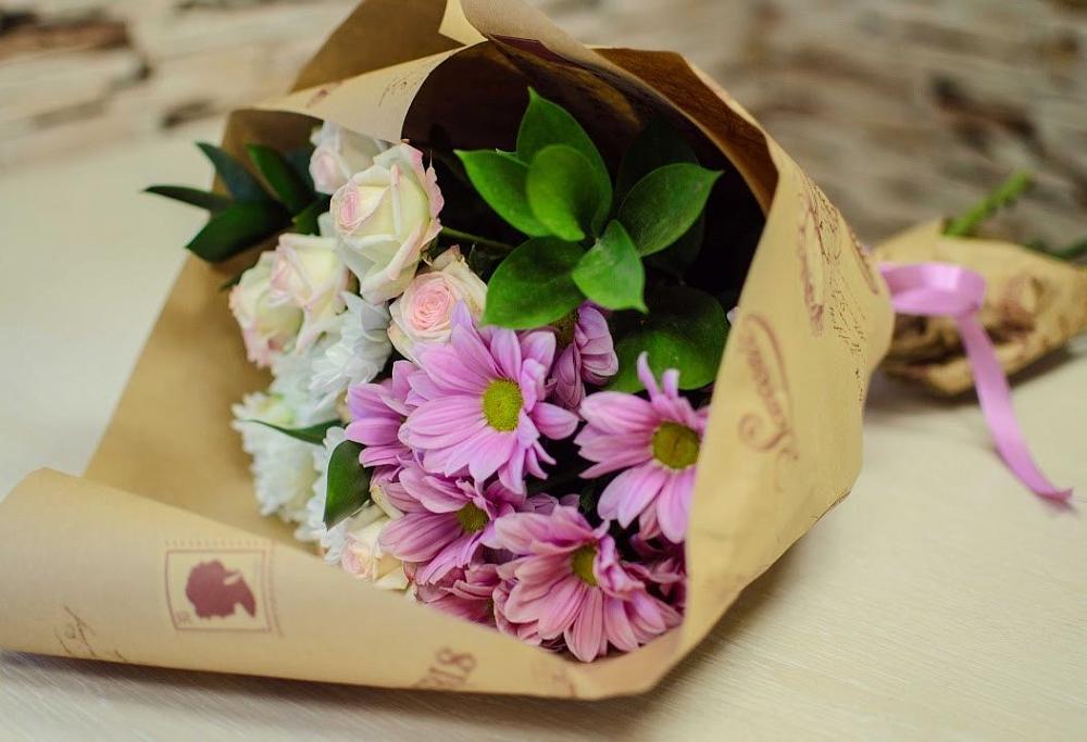 Букет цветов из: Розы и Хризантемы в Тирлянский