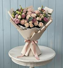 Букет цветов из:  Розы и Лизиантусы #REPLACE_PRED# Тирлянский