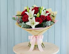 Букет цветов из:  Лилии и Розы в Тирлянский