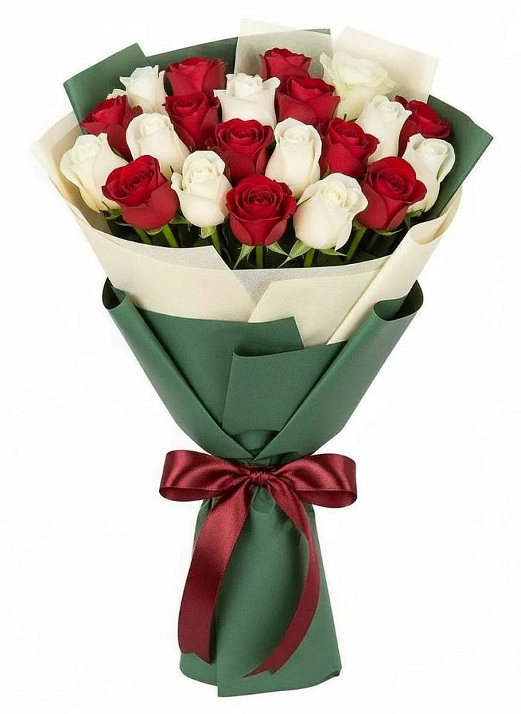 Букет Микс из красных и белых роз в Тирлянский