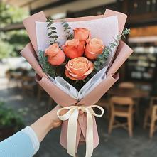 Букет цветов из:  Розы #REPLACE_PRED# Тирлянский