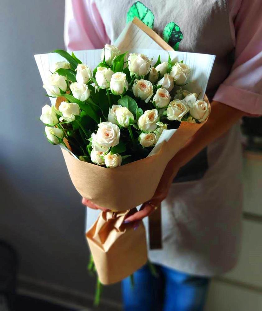 Букет цветов из: Розы в Тирлянский