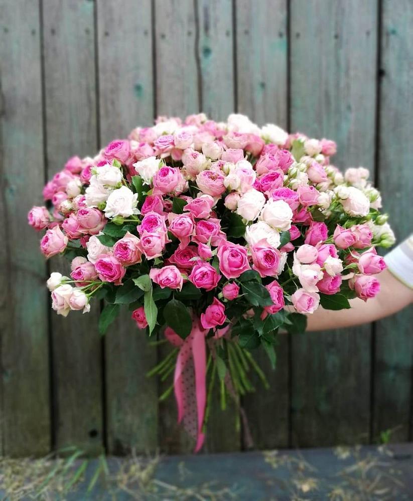 Букет Розовые кустовые розы Натали и Лав Лидия в Тирлянский