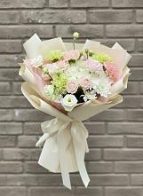 Букет цветов из:  Гвоздики, Розы, Лизиантусы и Хризантемы в Тирлянский