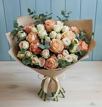 Букет цветов из:  Альстромерии и Розы в Тирлянский