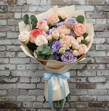 Букет цветов из:  Розы, Лизиантусы и Гвоздики #REPLACE_PRED# Тирлянский