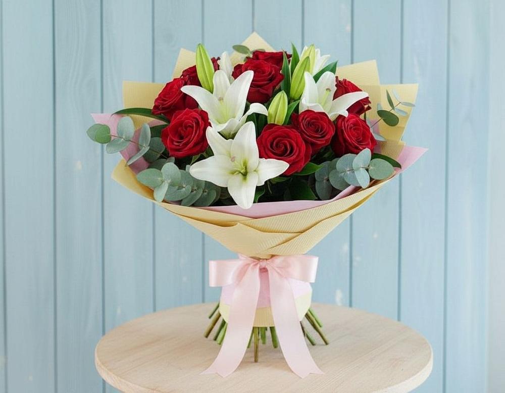 Букет цветов из: Лилии и Розы в Тирлянский